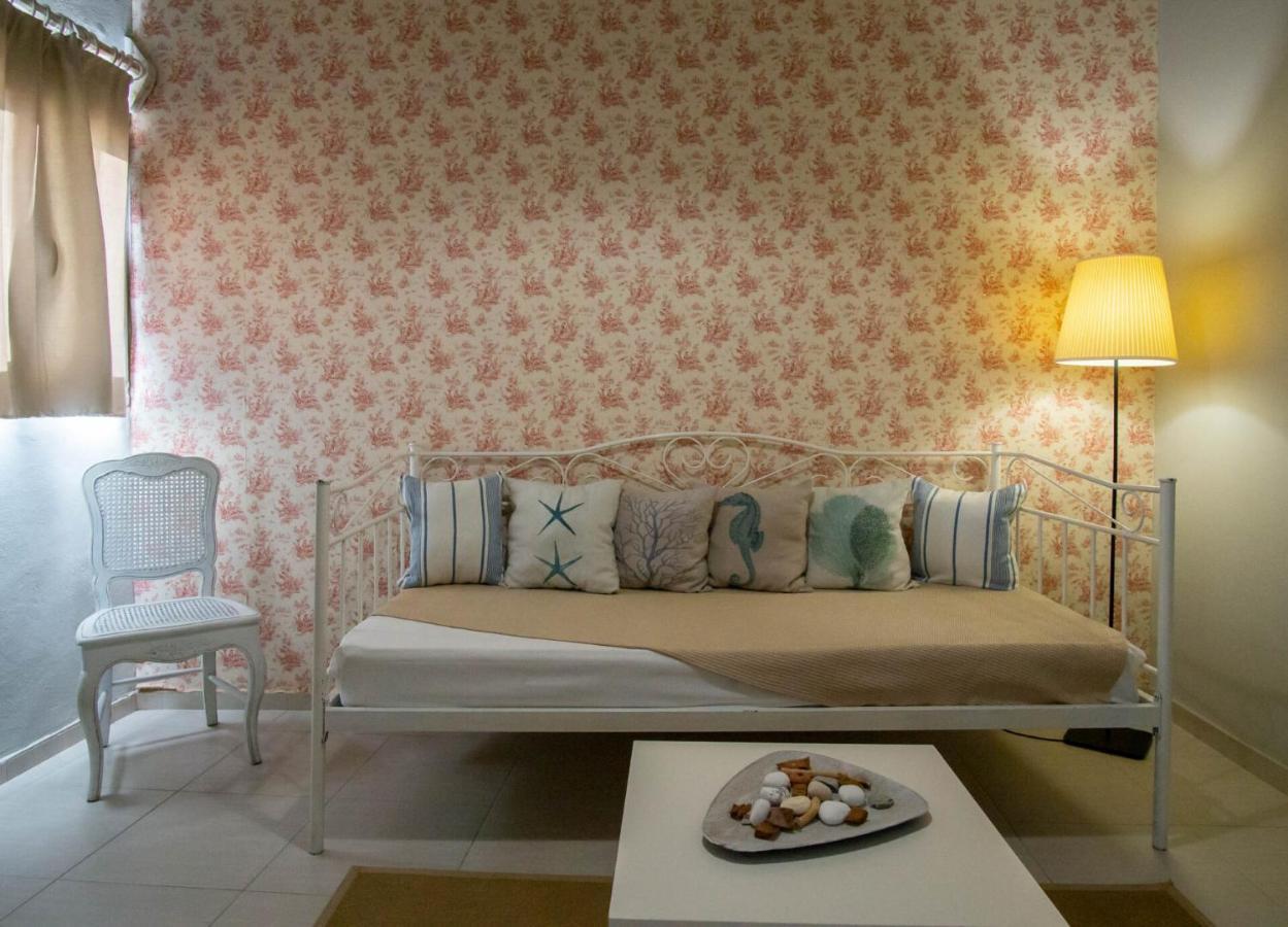 Golden Sun Boutique Aparthotel มาเลีย ภายนอก รูปภาพ