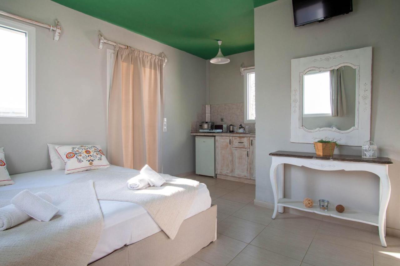Golden Sun Boutique Aparthotel มาเลีย ภายนอก รูปภาพ
