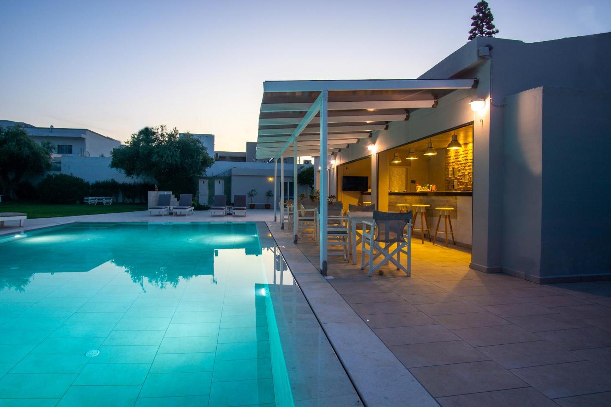 Golden Sun Boutique Aparthotel มาเลีย ภายนอก รูปภาพ