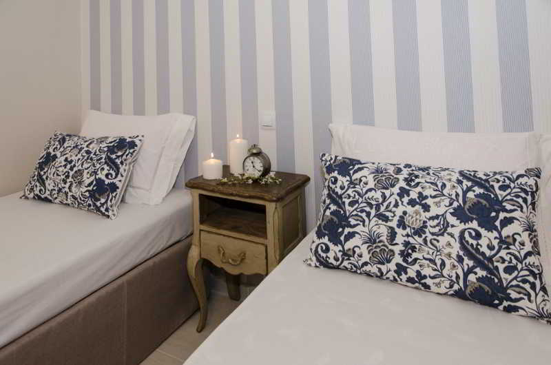 Golden Sun Boutique Aparthotel มาเลีย ภายนอก รูปภาพ